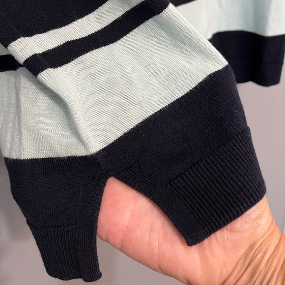 Talbots lightweight sweater - Picture 4 of 7